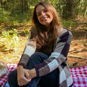 Meet your Posher, Natalie